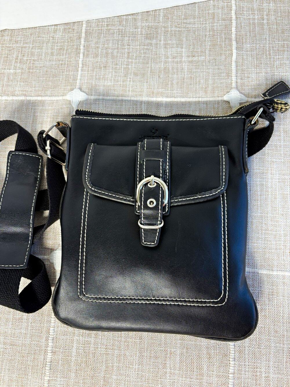 Samsonite Black Small Women’s Crossbody Bag Buckle Pocket Zip Top Adj Strap